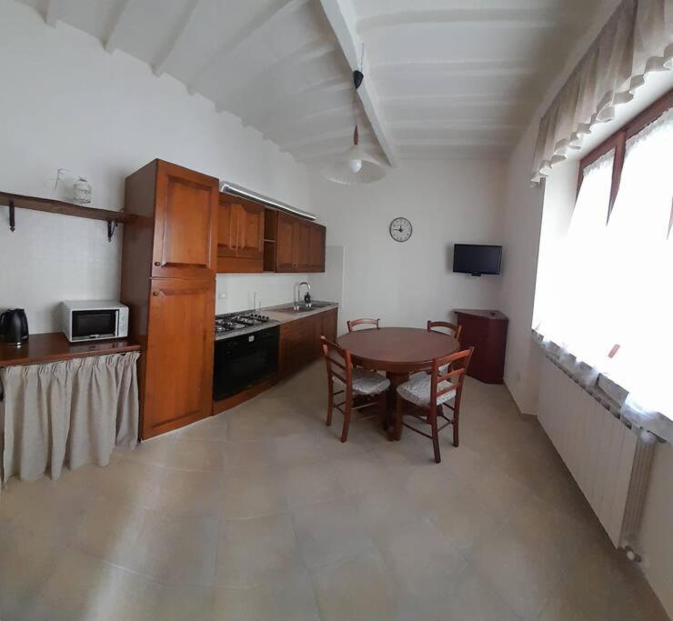 Appartement La Casina Di Guido à Chianni Extérieur photo